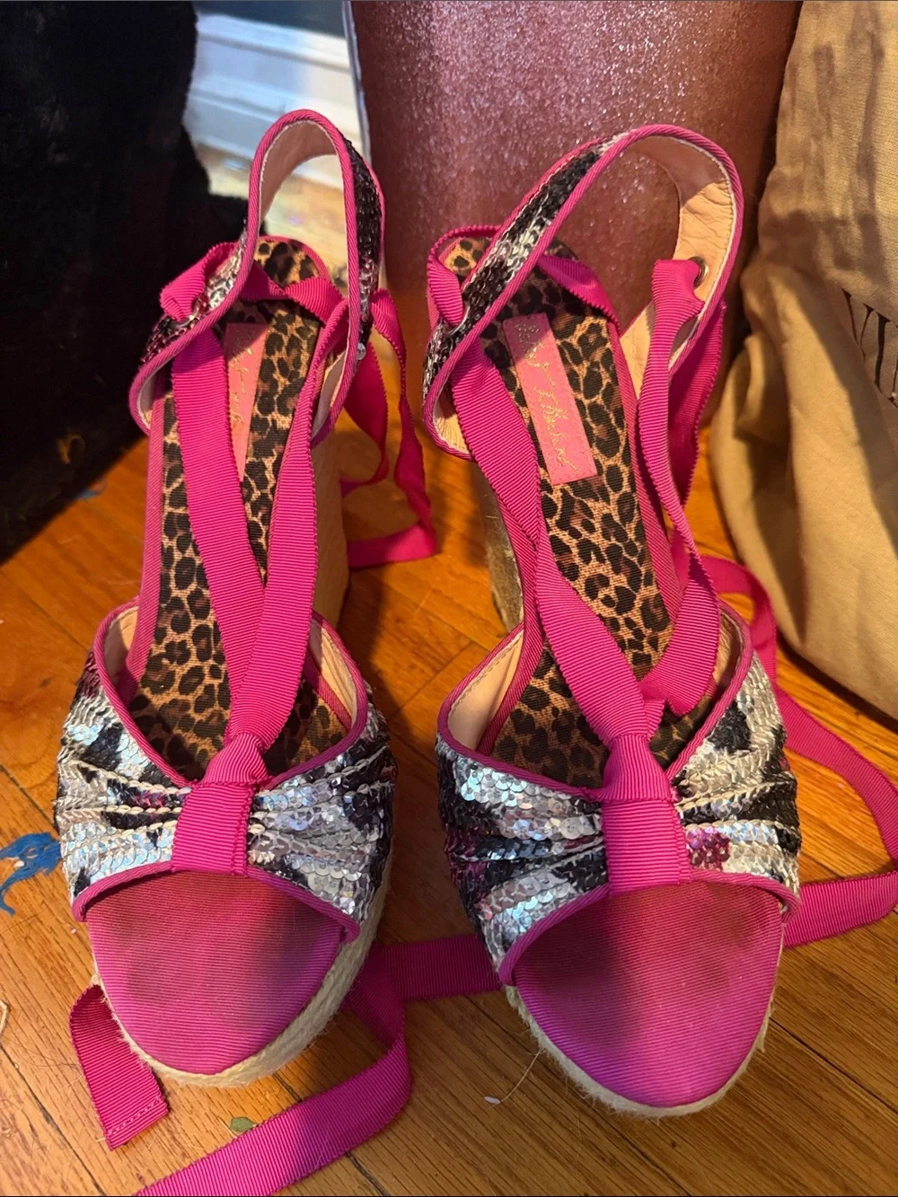 Betsey Johnson Hot Pink Sequin Espadrille Wedge Sandals Y2K VTG